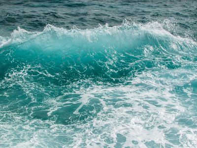 Власти Кипра разрешили приезжать на остров туристам из 50-и стран, но с разными условиями - В Мире