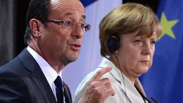 «Соединенные Штаты Европы» или развал Евросоюза: Меркель ставит Олланду «вилку»