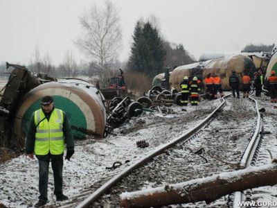 Под Даугавпилсом перевернулся поезд: произошла утечка химикатов                                 - Литва и страны Балтии