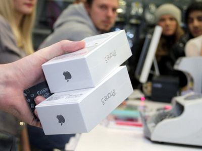 Новым iPhone 5 женщина радовалась, пока не уехала в отпуск за рубеж
 - IT новости