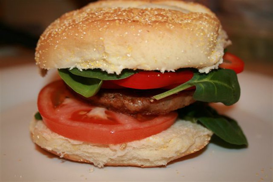 Rumunija apmokestins mėsainius ir traškučius   - Pasaulyje