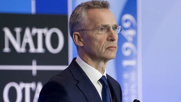NATO šalys atnaujino pažadą dėl gynybos išlaidų didinimo