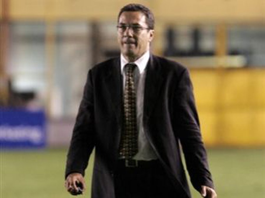 Болельщики сломали руку бывшему тренеру мадридского «Реала» - Культурные и спортивные мероприятия