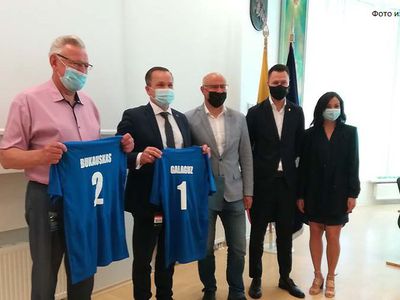 Из 25 спортклубов только 5 подали заявки на финансирование, но средства получили не все - В Висагинасе