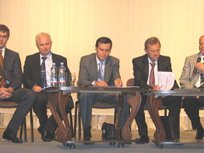   
Не вернуться ли на историческую родину?
 - В Висагинасе