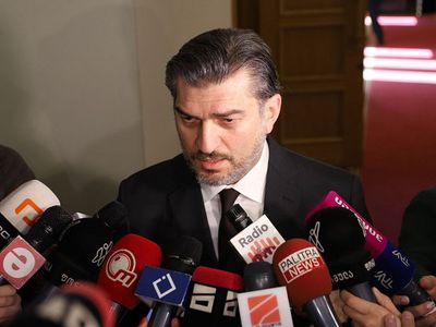 Президентом Сакартвело избран бывший футболист Михаил Кавелашвили - В Мире