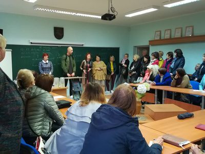 Языковые курсы пользуются спросом: полторы сотни взрослых садятся за парты - В Висагинасе