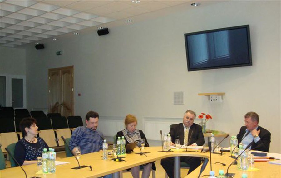 Школьный вопрос: «рассосется само»? - В Висагинасе