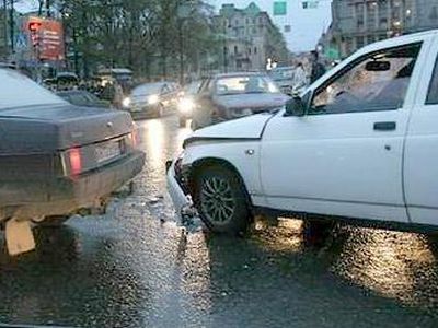 Гололед на дорогах Литвы принес многомиллионные убытки - Литва и страны Балтии