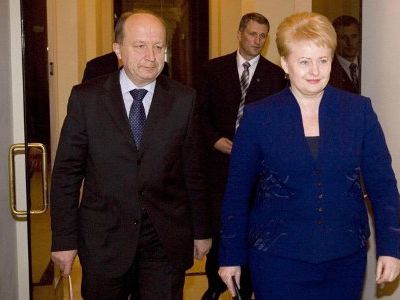 Грибаускайте: Кубилюс оправдал титул «премьер-министра кризисного периода»

                                                                         - Литва и страны Балтии