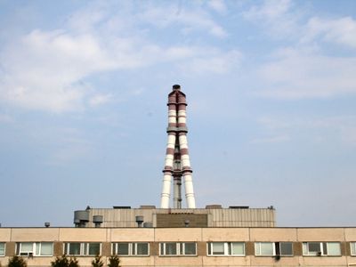 Японцы, планирующие строительство АЭС в Висагинасе, привезут 2000 работников                                 - Энергетика