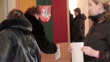 В Литве проходят выборы в Сейм и референдум по вопросу строительства АЭС
 


