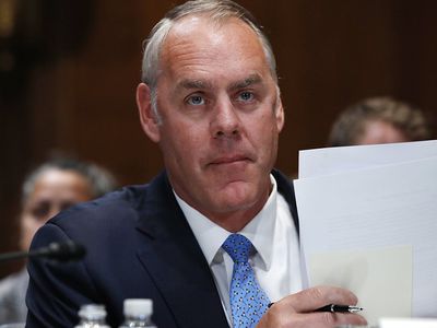 Глава МВД США допустил морскую блокаду РФ с целью помешать поставкам нефти и газа - В Мире