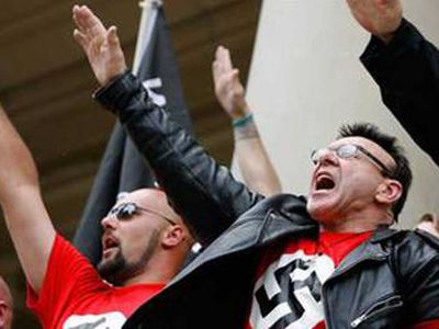 Последователи Гитлера в Германии пытались совершить 88 убийств
                                                                                       - В Мире