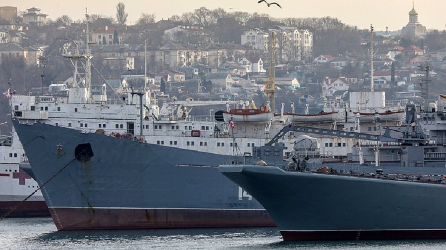 Прокуратура Украины открыла уголовное дело по факту поездки немецких депутатов в Крым - В Мире