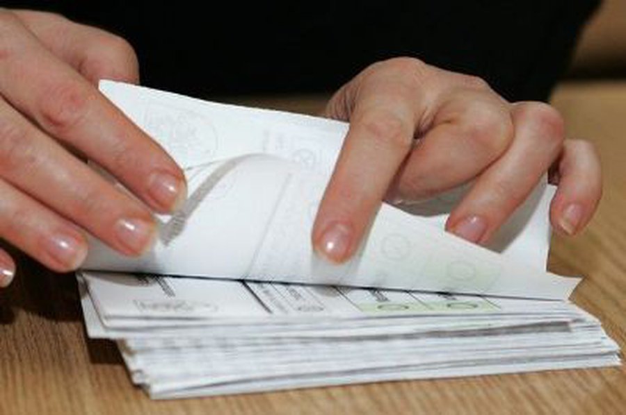 Naujosiose savivaldybių tarybose – vyresni politikai ir daugiau moterų - Lietuva ir Baltijos šalys