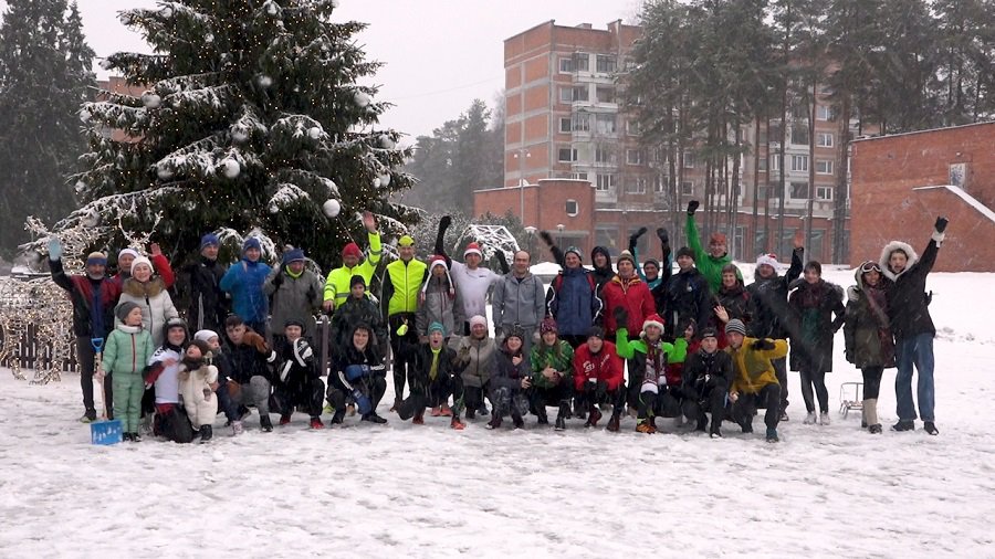 1-й день Нового года висагинцы отметили забегом (Видео) - В Висагинасе
