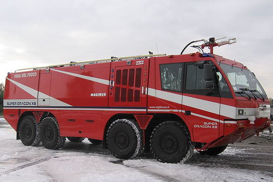 В Шауляе состоялся массовый митинг протеста пожарных - Литва и страны Балтии