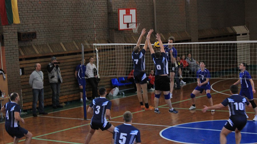 Приходите поболеть за висагинские волейбольные команды - В Висагинасе