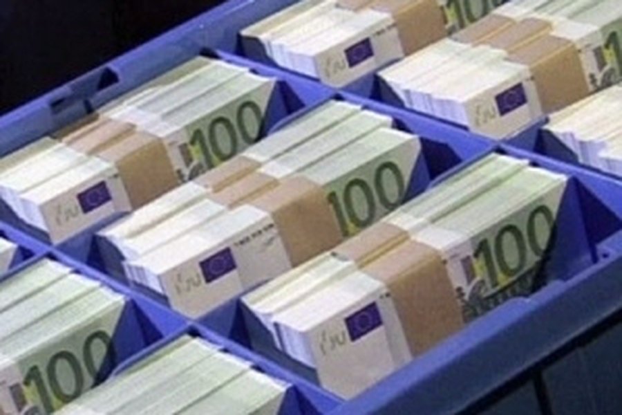 Мировой бизнес готовится к краху евро
                                                                 - В Мире