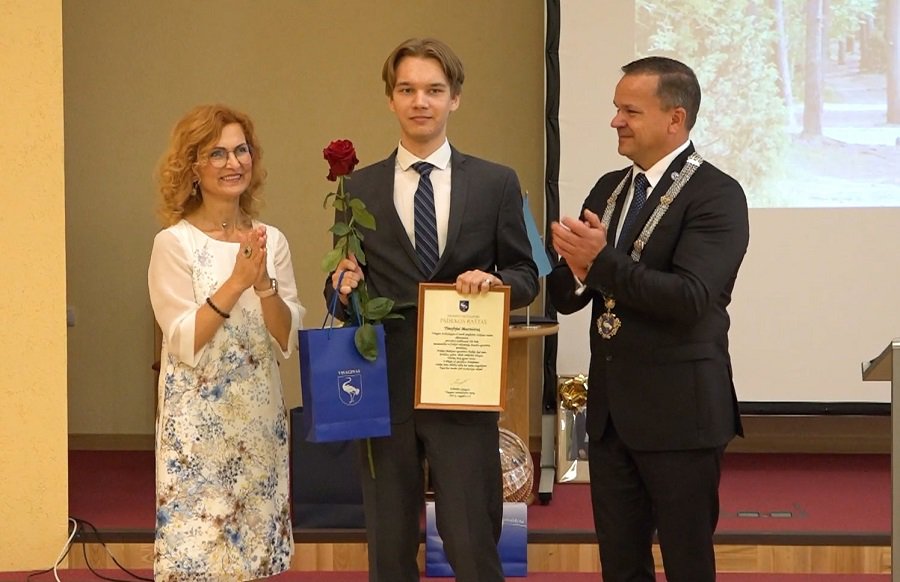 Тимофей Мазнев завоевал бронзовую медаль на 52-й Международной олимпиаде  по физике (видео) - В Висагинасе