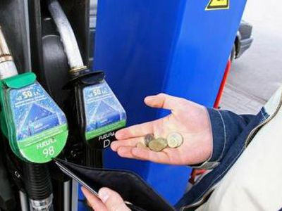 Benzino kaina pasiekė 4,40 Lt/l 
                 - Lietuva ir Baltijos šalys