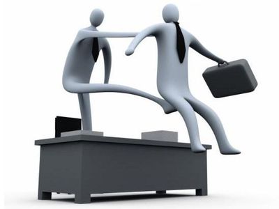 Произошел новый всплеск увольнений - Литва и страны Балтии