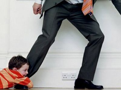 Доска позора: обнародованы фамилии 77 родителей, которые скрываются и не платят алименты своим детям - Литва и страны Балтии