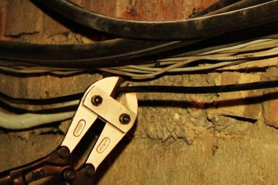 Продолжаются варварские кражи телекоммуникационных кабелей                                                                                             - Новости TTS