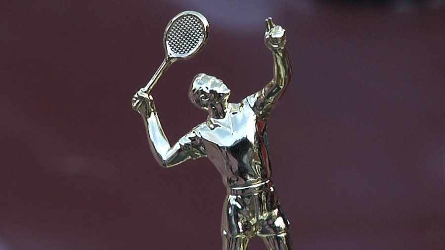 Большой теннис — игра для всех: от президента  до студента - В Висагинасе