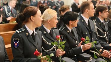 Сотрудники полиции Литвы отмечают праздник - День ангелов хранителей