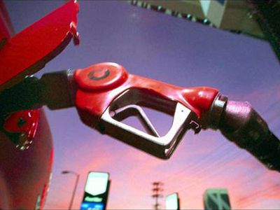 Литовские водители планируют акцию протеста против роста цен на горючее - Хобби, отдых и развлечения