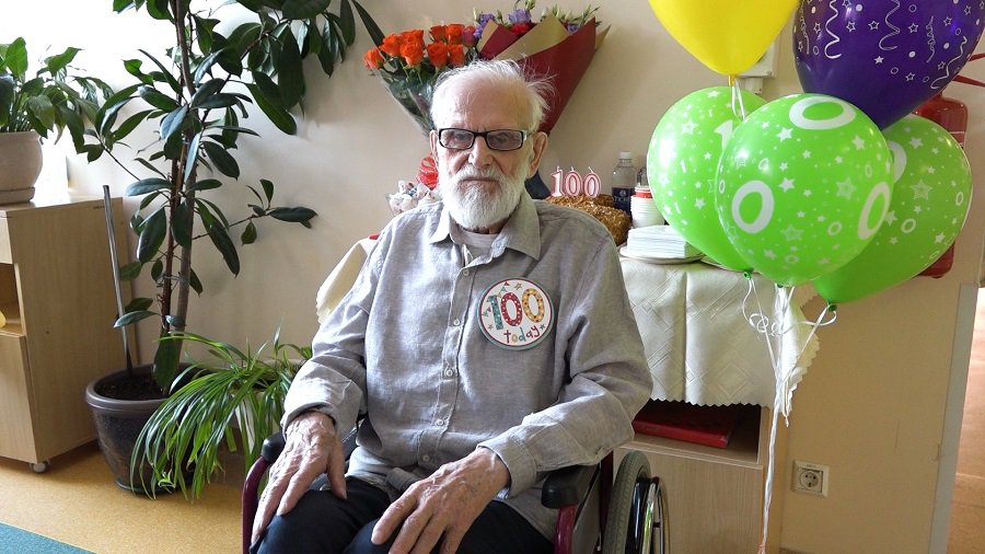 Прожит век, а в памяти – война. Исполнилось 100 лет ветерану второй мировой И. Шкультецкому (видео) - В Висагинасе