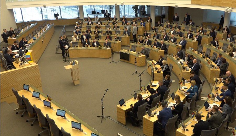 Сейм Литвы лишил Саулюса Сквернялиса парламентской неприкосновенности - Литва и страны Балтии