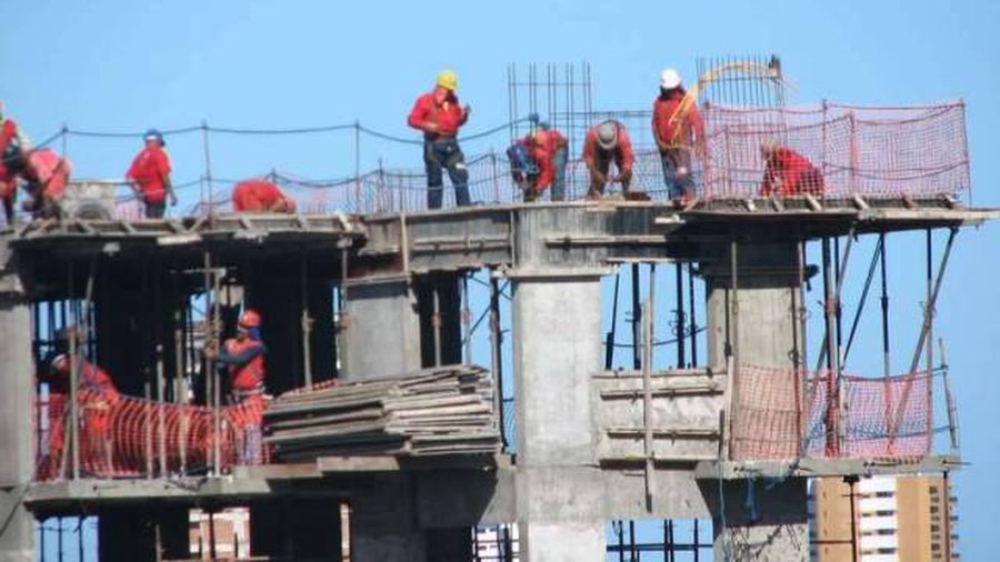 Парадокс: в стране безработных рабочую силу надо импортировать - Литва и страны Балтии