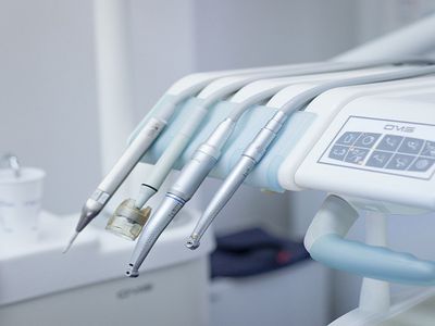 В Вильнюсе зубные врачи будут приезжать на дом к недееспособным людям - Литва и страны Балтии