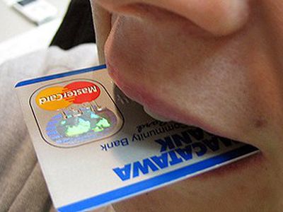 В Англии арестованы музыканты, скачивавшие собственные песни - IT новости