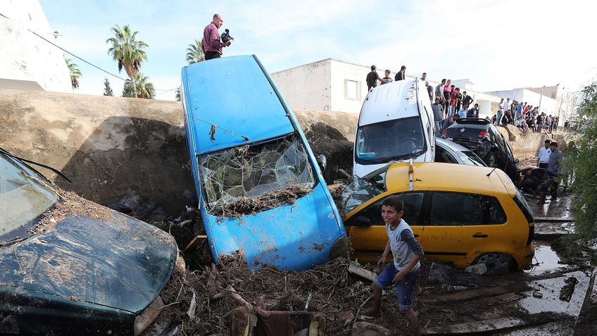 Nauji potvyniai Tunise pražudė mažiausiai penkis žmones
