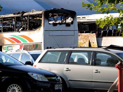 Двое россиян пострадали при теракте в болгарском аэропорту - В Мире