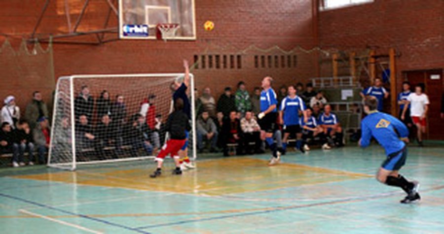 И снова в спортзале жарко от эмоций... - В Висагинасе