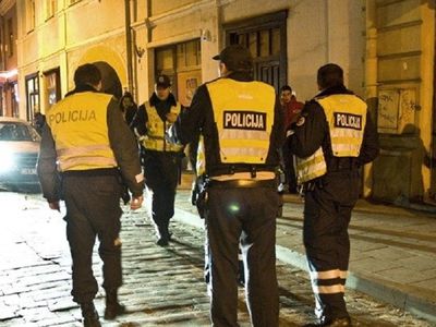 Пьяный норвежский военнослужащий из контингента НАТО участвовал в Вильнюсе в грабеже - Литва и страны Балтии