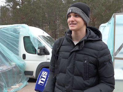 8 Марта – день цветов, улыбок и весеннего настроения! (видео) - В Висагинасе