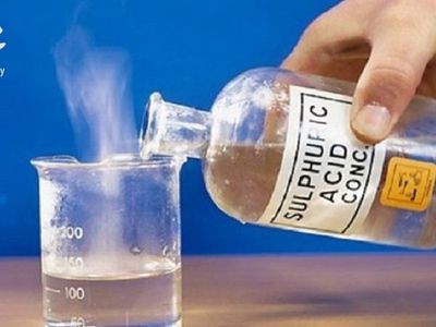 В торговом центре Лондона произошла атака с использованием кислоты - В Мире