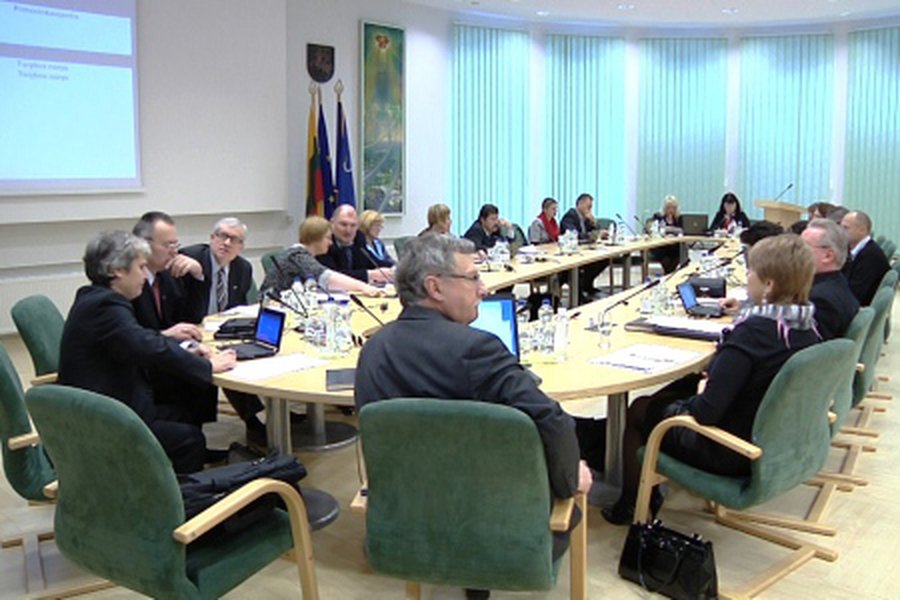 Возвращаясь к заседанию Совета                                                                                                                         - В Висагинасе