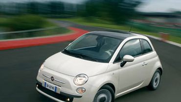 Компания Fiat увеличила объем производства модели 500