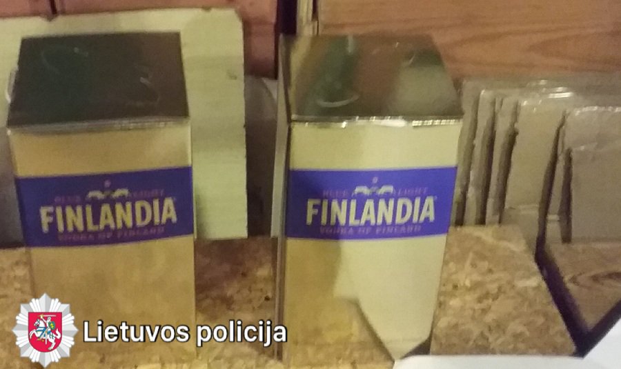 Elitinė rusiška ir suomiška degtinė buvo gaminama Lietuvoje (video) - Įvykiai ir kriminalas