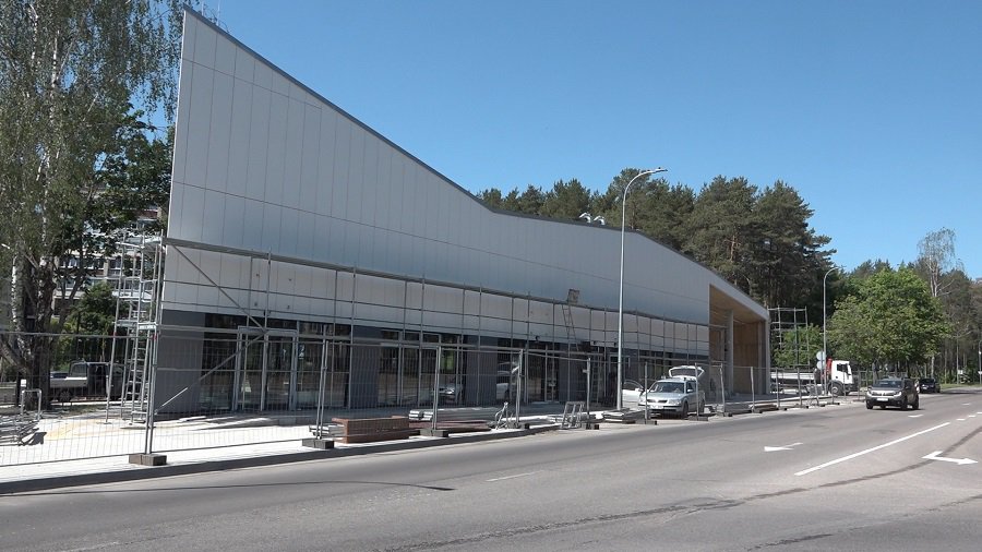 Долгострой заканчивается, но о сдаче автовокзала в эксплуатацию пока говорить рано - В Висагинасе