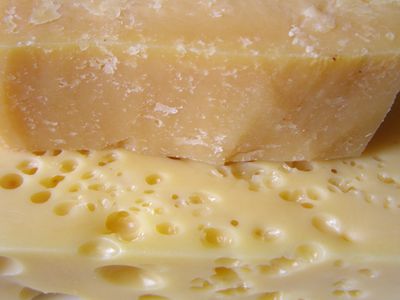 Роспотребнадзор снял запрет на литовский пармезан - Литва и страны Балтии