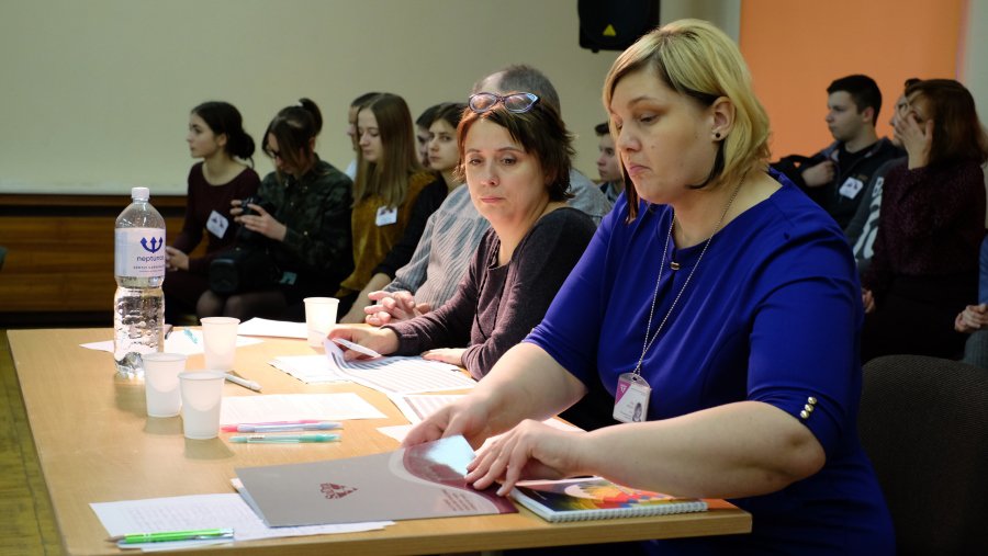 В доме творчества состоялся первый этап конкурса «Не забудь парашют» - В Висагинасе
