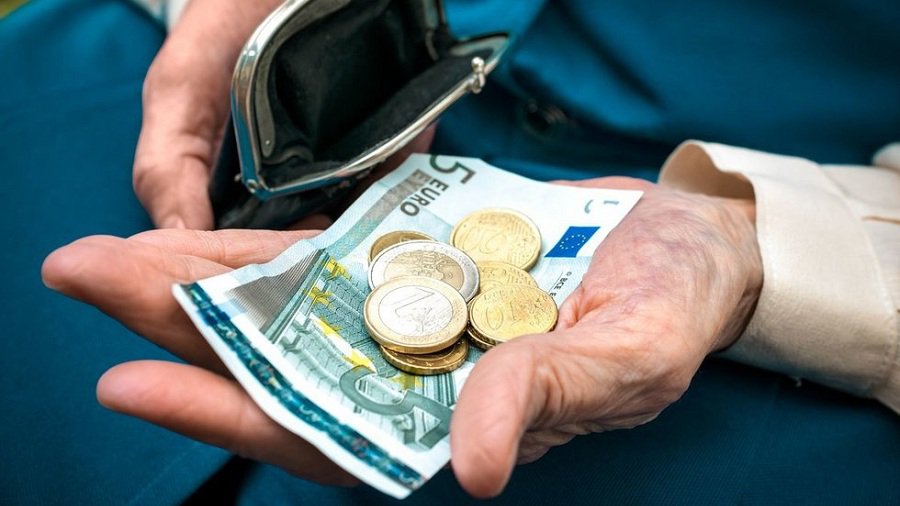 Премьер: довольно сложно принять решение о накоплении пенсии - Литва и страны Балтии